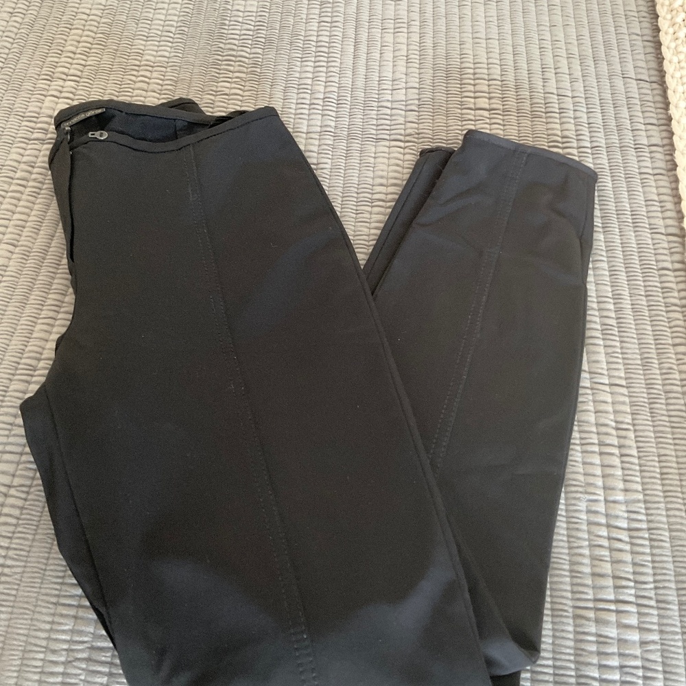 Annette Gortz straight leg stretch pant with zipper and clasp